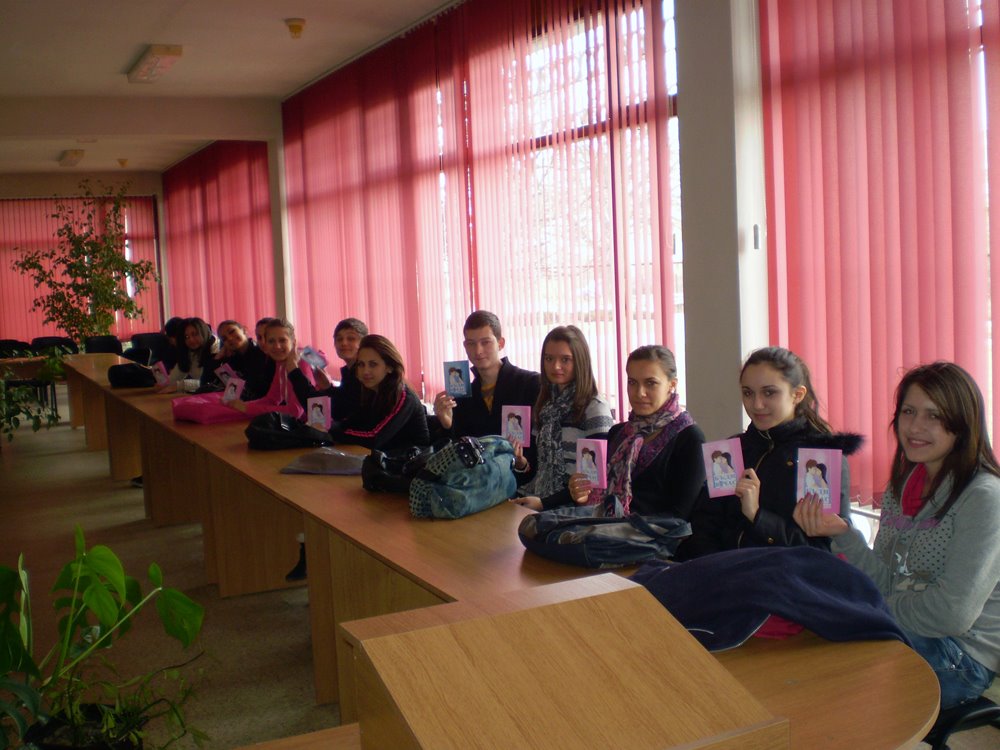 Обучение на ученици от ДФСГ "Интелект" - Плевен към кампанията "Бъди в час по репродуктивно здраве"